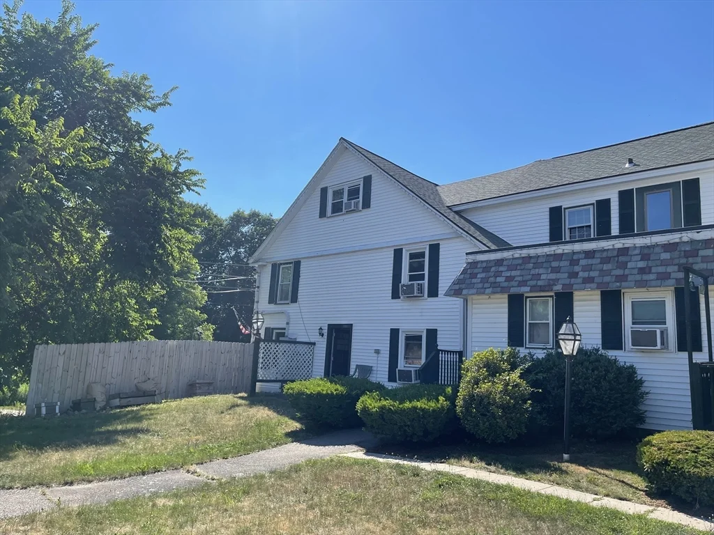 2 bed, 1 bath apartment for rent at 4 West St Unit 2, Wrentham — photo 20 of 32