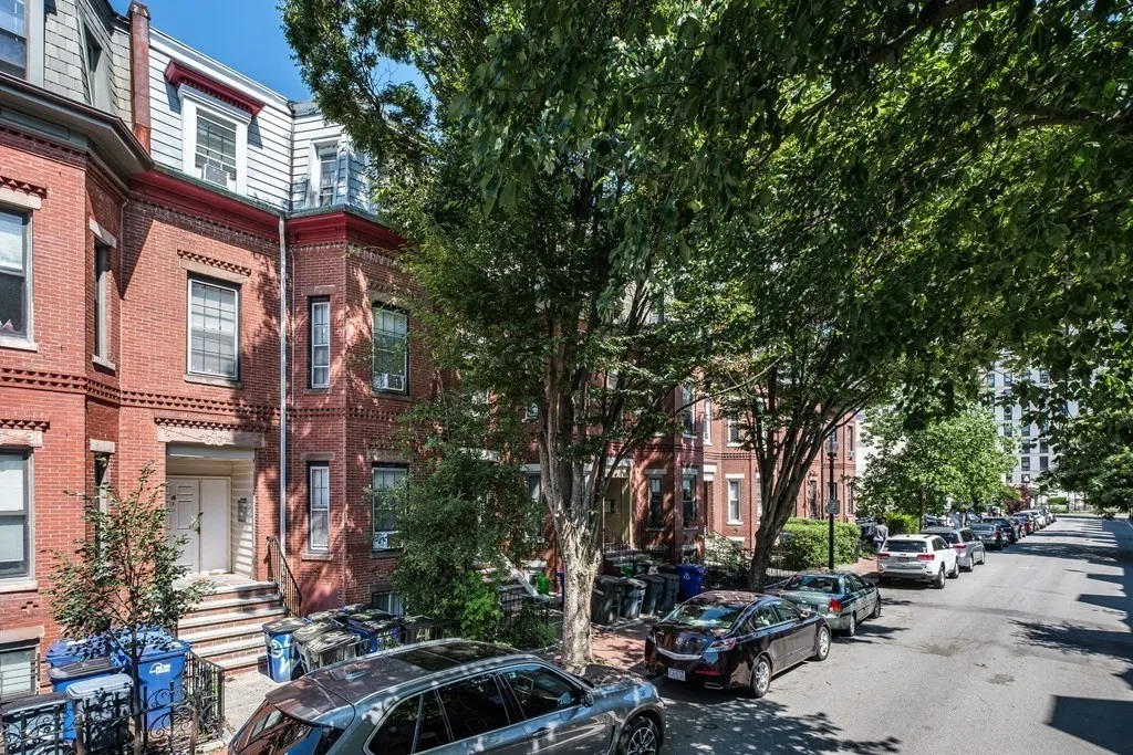 2 bed, 1 bath apartment for rent at 4 Wigglesworth St Unit 1, Mission Hill — photo 11 of 17