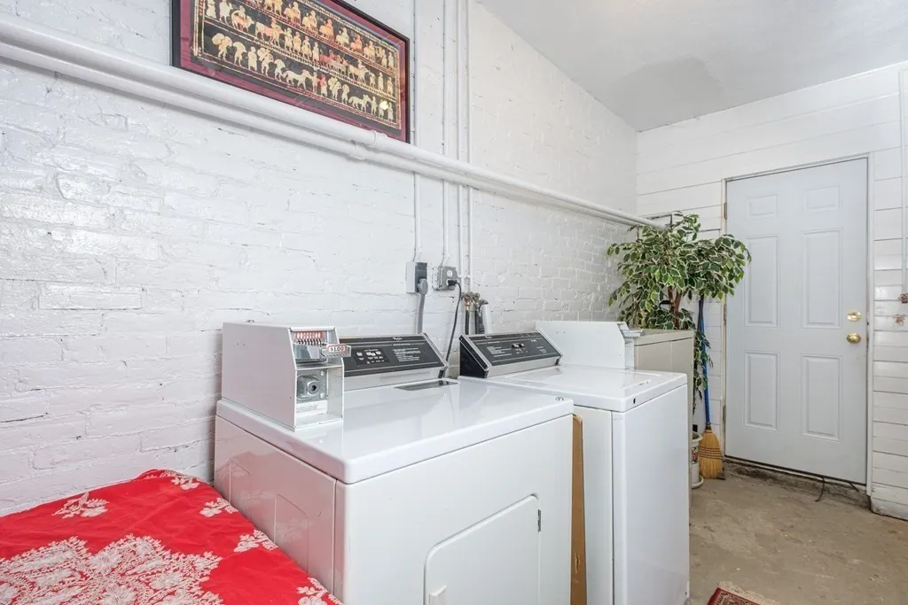 2 bed, 1 bath apartment for rent at 4 Wigglesworth St Unit 1, Mission Hill — photo 8 of 17