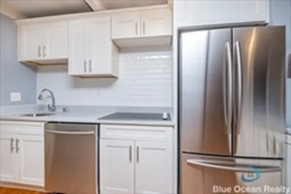 3 bed, 1 bath apartment for rent at 4 Wigglesworth St Unit 3, Mission Hill — photo 4 of 21