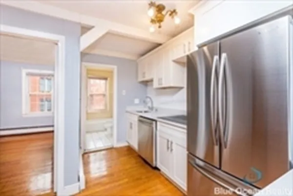 3 bed, 1 bath apartment for rent at 4 Wigglesworth St Unit 3, Mission Hill — photo 10 of 21