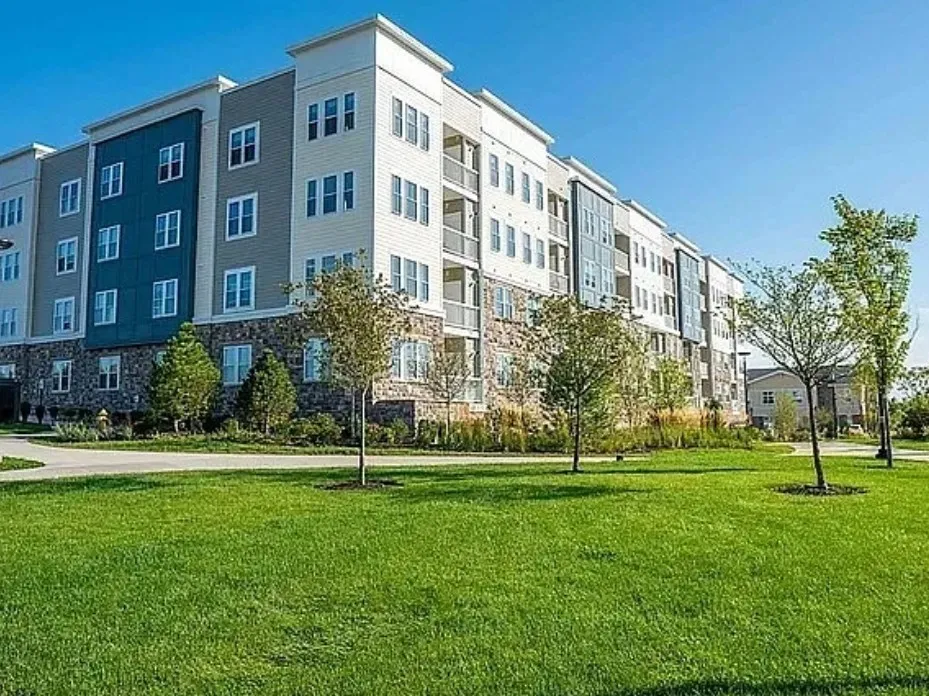 2 bed, 2 bath apartment for rent at 4 Winslow Ln Unit 1411, Grafton — photo 2 of 36