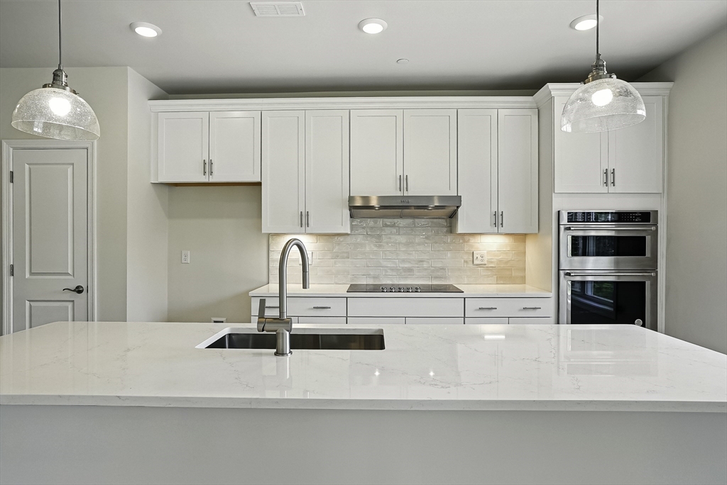 2 bed, 2 bath apartment for rent at 4 Winslow Ln Unit 407, Grafton — photo 8 of 36
