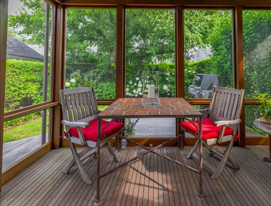 2 bed, 1 bath apartment for rent at 4 York, Nantucket — photo 21 of 25