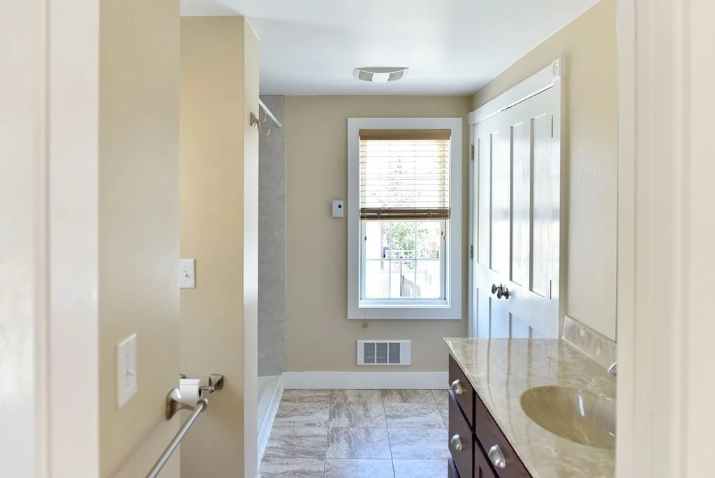 2 bed, 2 bath apartment for rent at 40 1/2 Merrimac St Unit 1, Amesbury — photo 16 of 30