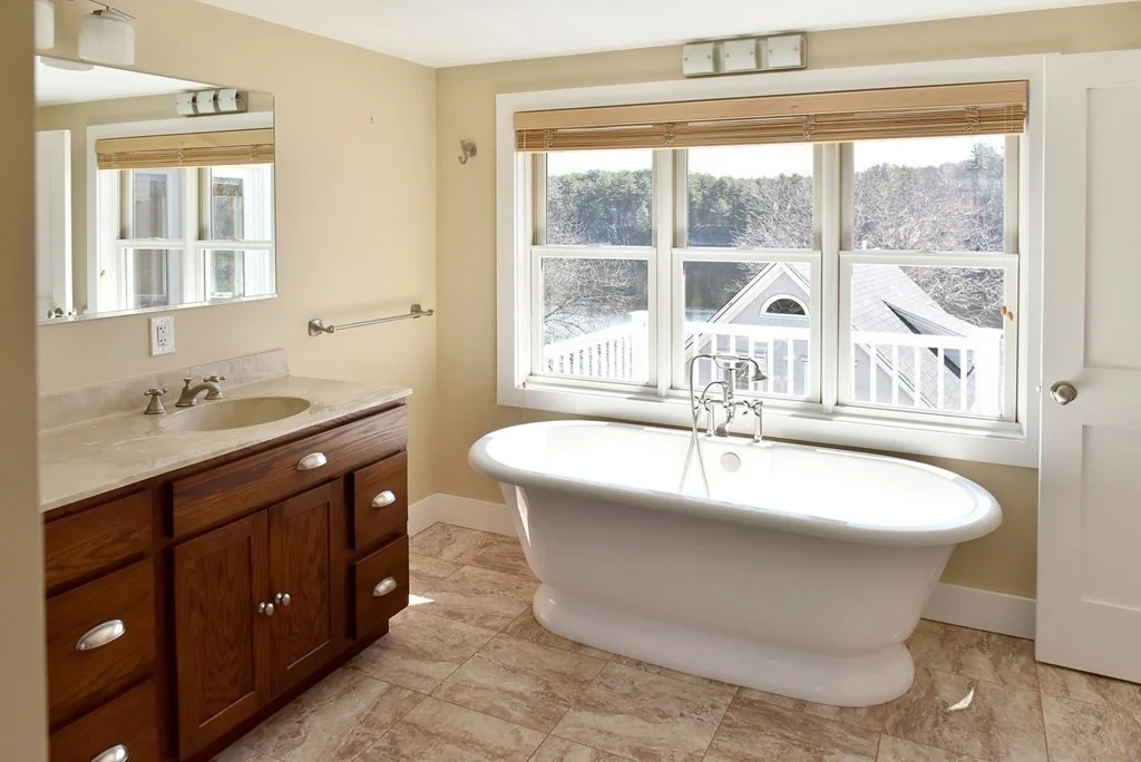 2 bed, 2 bath apartment for rent at 40 1/2 Merrimac St Unit 1, Amesbury — photo 23 of 30