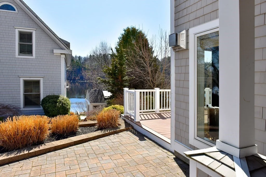 2 bed, 2 bath apartment for rent at 40 1/2 Merrimac St Unit 1, Amesbury — photo 4 of 30