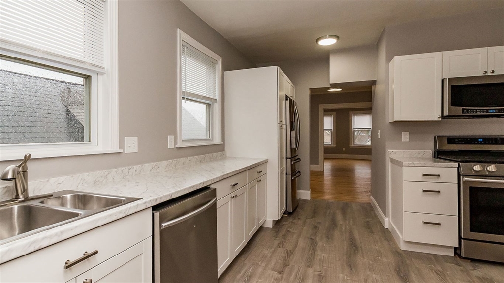 3 bed, 1 bath apartment for rent at 40-42 Cherry St Unit 3, Lynn — photo 25 of 35