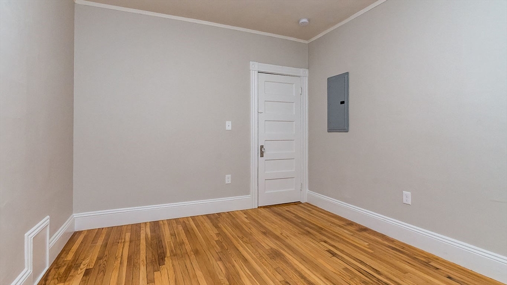 3 bed, 1 bath apartment for rent at 40-42 Cherry St Unit 3, Lynn — photo 29 of 35