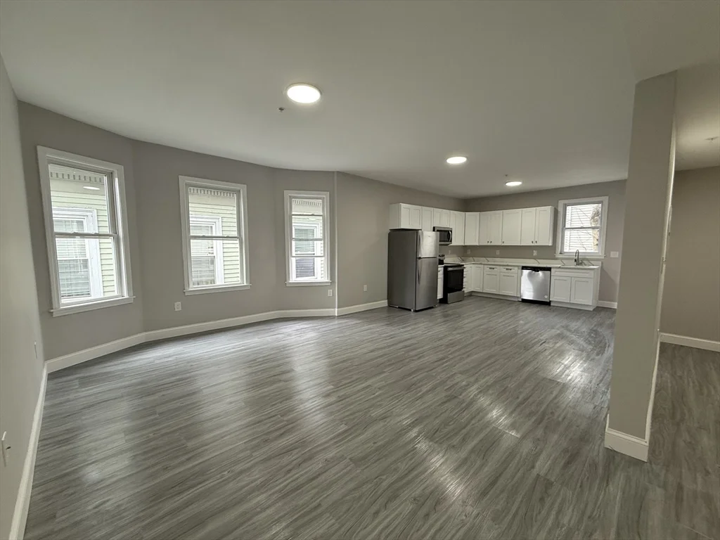 3 bed, 1 bath apartment for rent at 40-42 Fowler Unit 2, Dorchester — photo 3 of 6