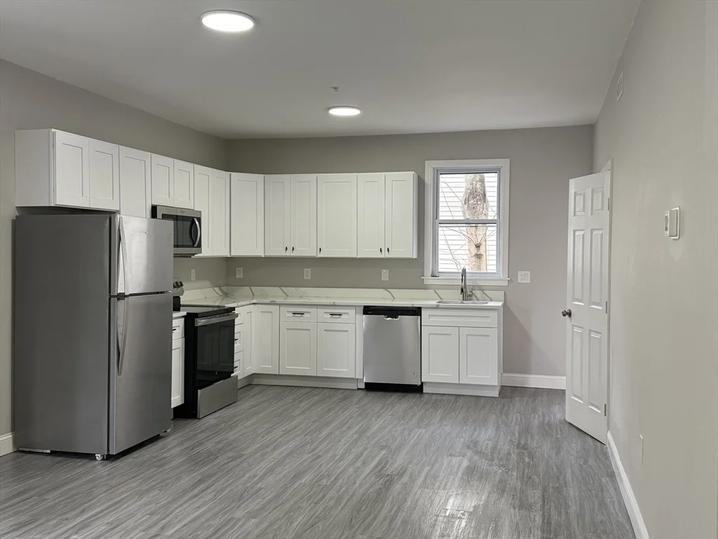 3 bed, 1 bath apartment for rent at 40-42 Fowler Unit 2, Dorchester — photo 2 of 6