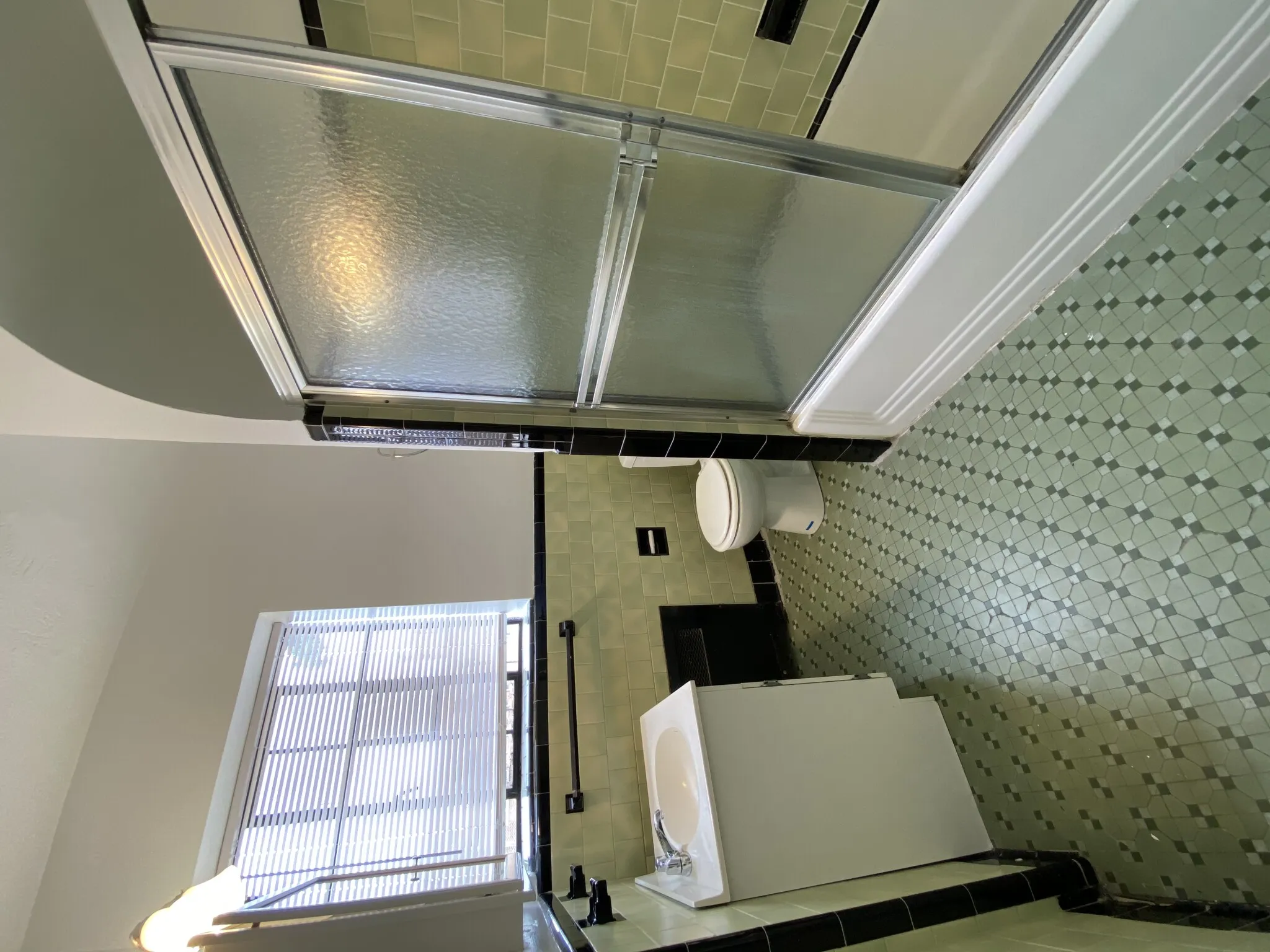 1 bed, 1 bath apartment for rent at 40A Harvard Ave Unit 1, Harvard Avenue — photo 7 of 8