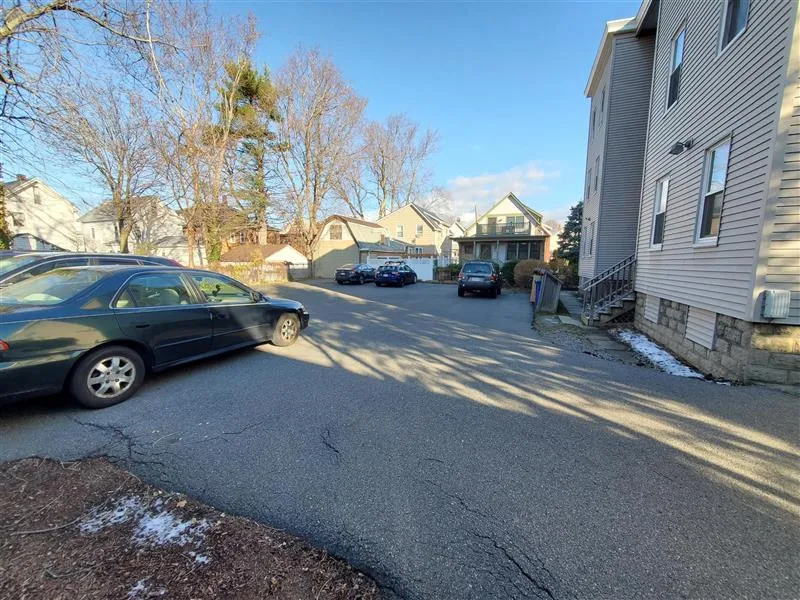 1 bed, 1 bath apartment for rent at 40A Linden Ave Unit 2, Spring Hill — photo 11 of 12