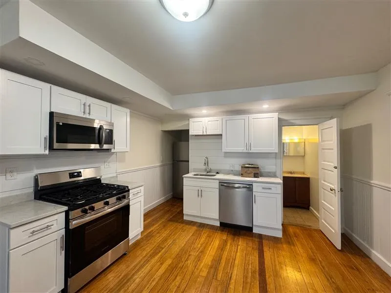 1 bed, 1 bath apartment for rent at 40A Linden Ave Unit 3, Spring Hill