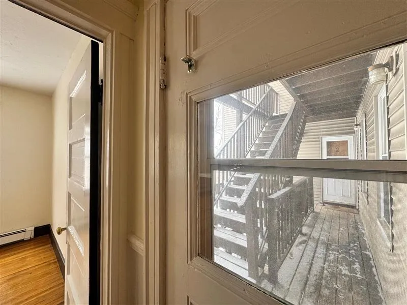 1 bed, 1 bath apartment for rent at 40A Linden Ave Unit 3, Spring Hill — photo 7 of 13