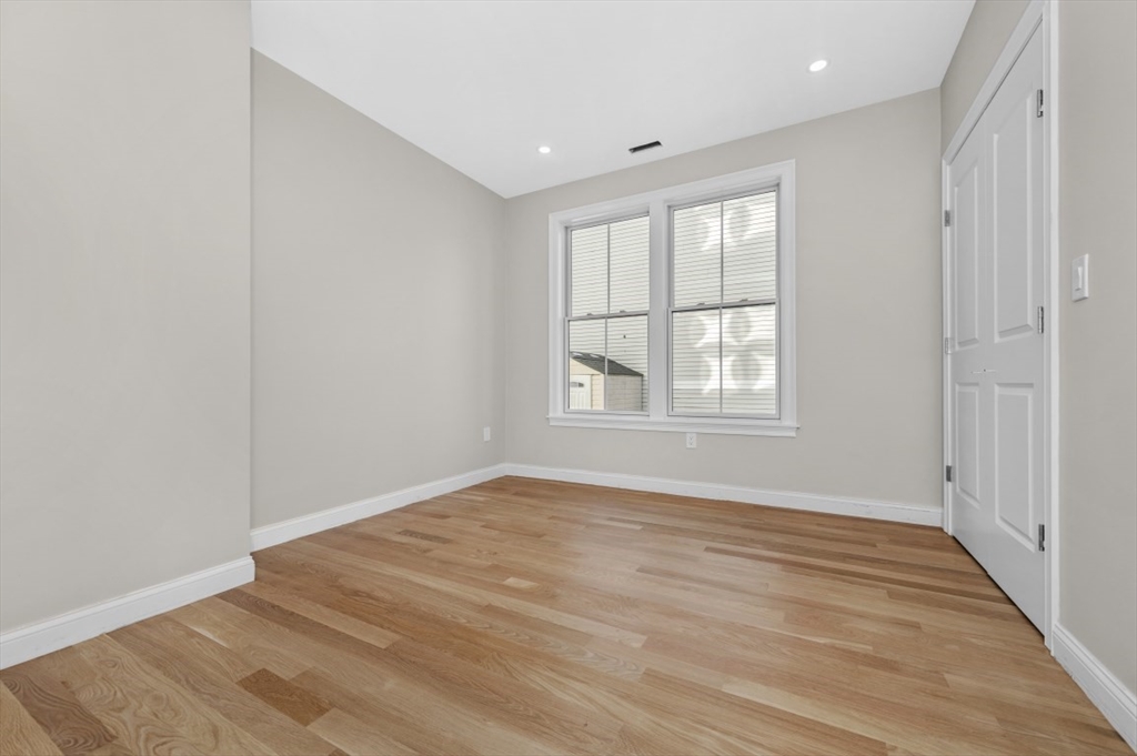 4 bed, 3 bath apartment for rent at 40–A Waverly Unit A, Brighton — photo 10 of 17