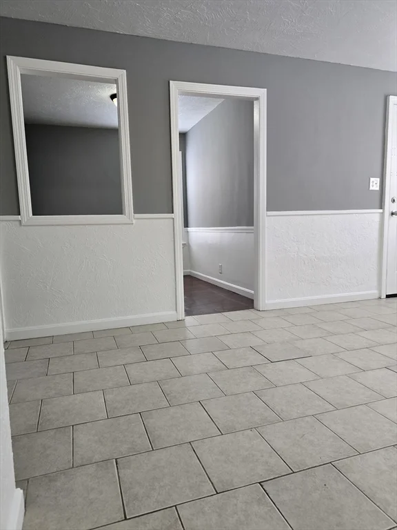 2 bed, 1 bath apartment for rent at 40 Aetna Unit 3, Fall River — photo 3 of 12