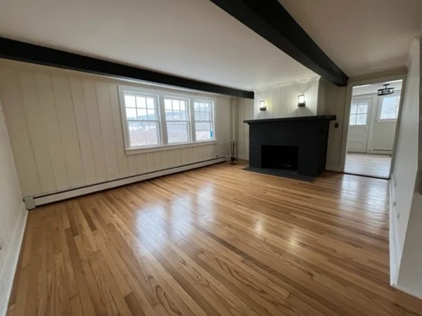 5 bed, 2 bath apartment for rent at 40 Albany Rd Unit HOUSE, West Stockbridge — photo 9 of 26
