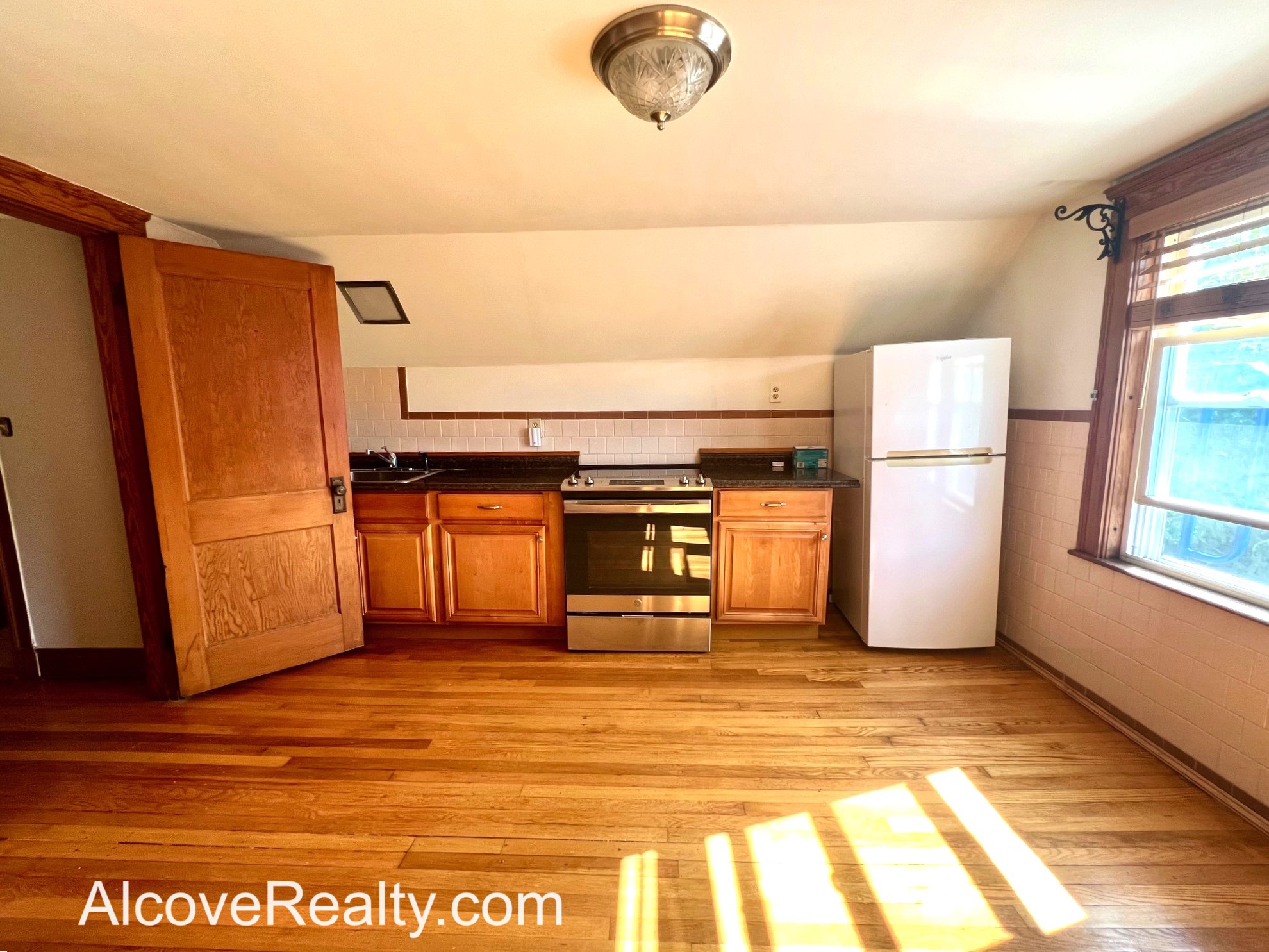 1 bed, 1 bath apartment for rent at 40 Alfred Rd Unit 3, Arlington — photo 1 of 11