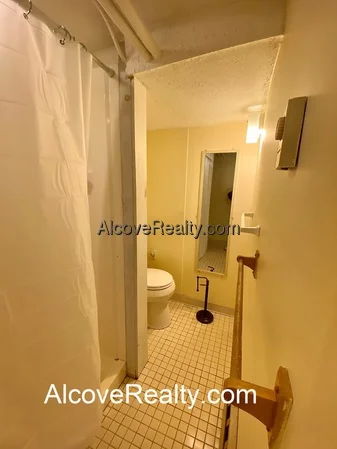 Studio bed, 1 bath apartment for rent at 40 Alfred Rd Unit b, Arlington — photo 7 of 7