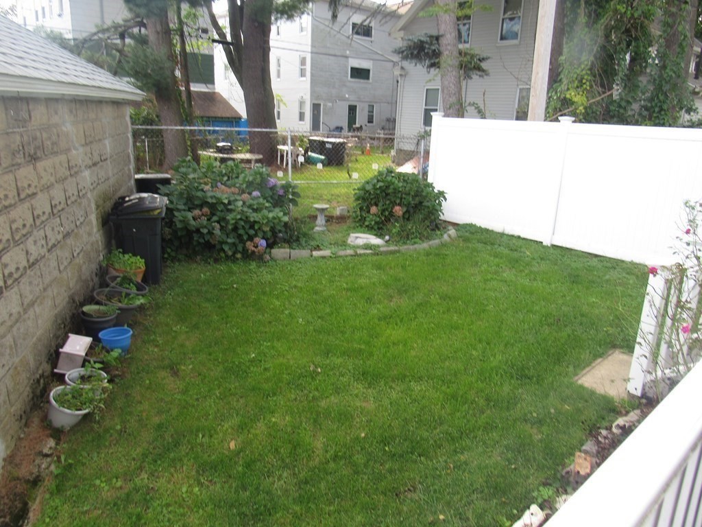 2 bed, 1 bath apartment for rent at 40 Ames St Unit 1, Rice Square — photo 4 of 38