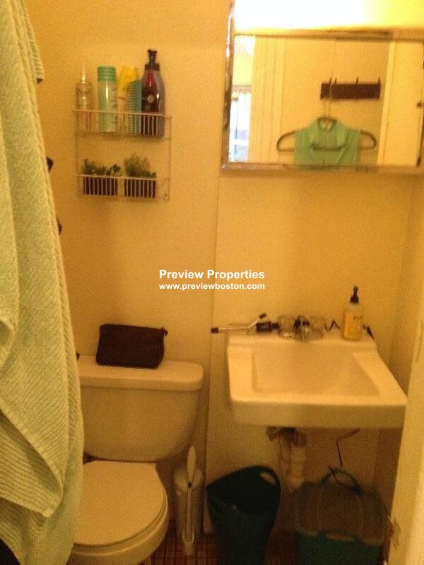 Studio bed, 1 bath apartment for rent at 40 Anderson St Unit 10, Beacon Hill — photo 8 of 17