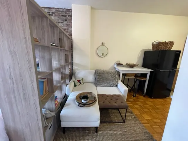 Studio bed, 1 bath apartment for rent at 40 Anderson St Unit 12, Beacon Hill — photo 7 of 12