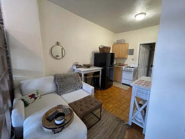 Studio bed, 1 bath apartment for rent at 40 Anderson St Unit 12, Beacon Hill — photo 8 of 12