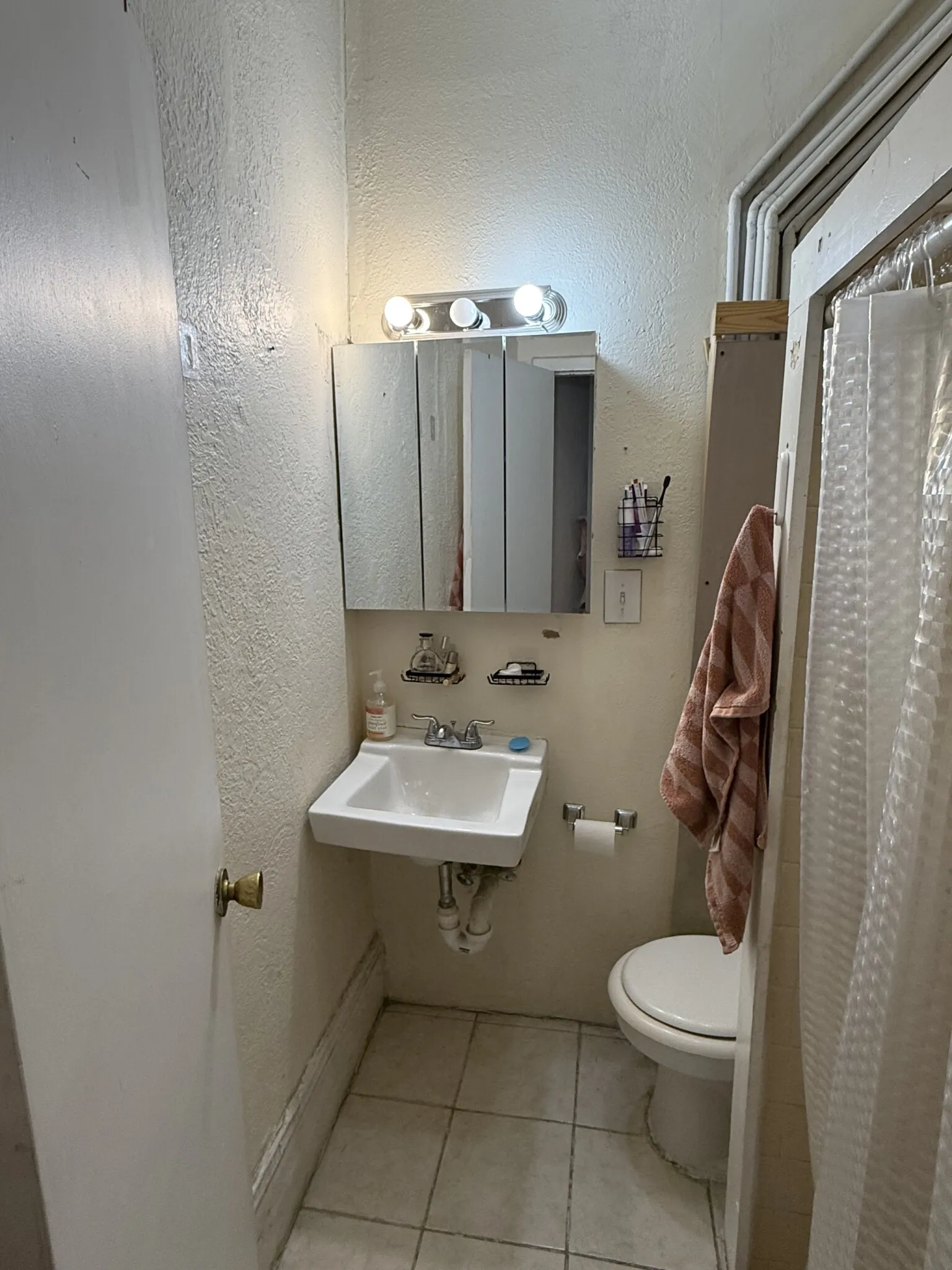 Studio bed, 1 bath apartment for rent at 40 Anderson St Unit 2, Beacon Hill — photo 7 of 7