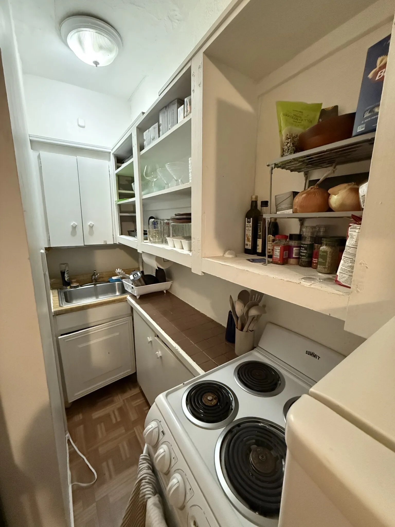 Studio bed, 1 bath apartment for rent at 40 Anderson St Unit 2, Beacon Hill — photo 5 of 7