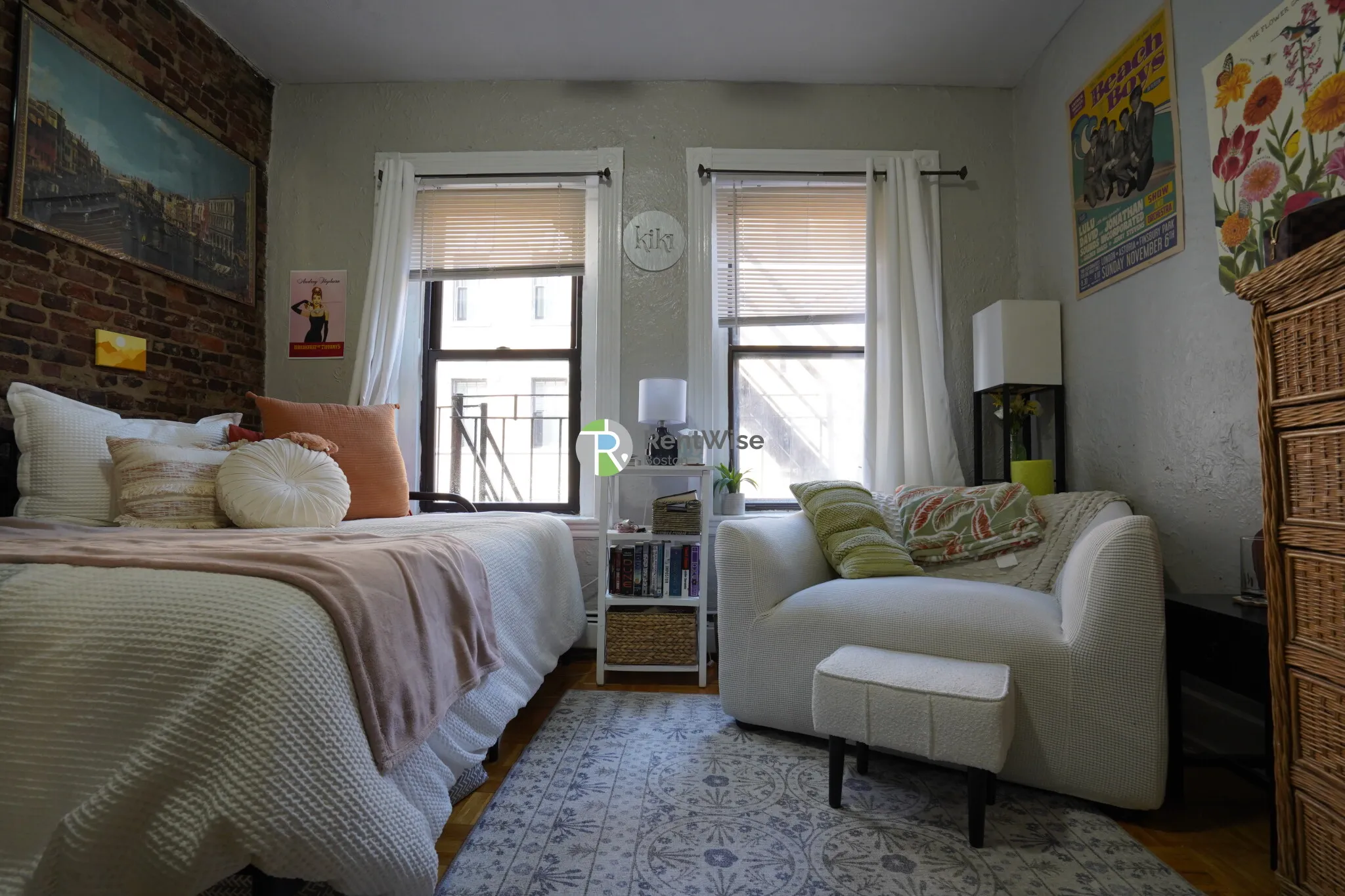 Studio bed, 1 bath apartment for rent at 40 Anderson St Unit 7, Beacon Hill — photo 2 of 11