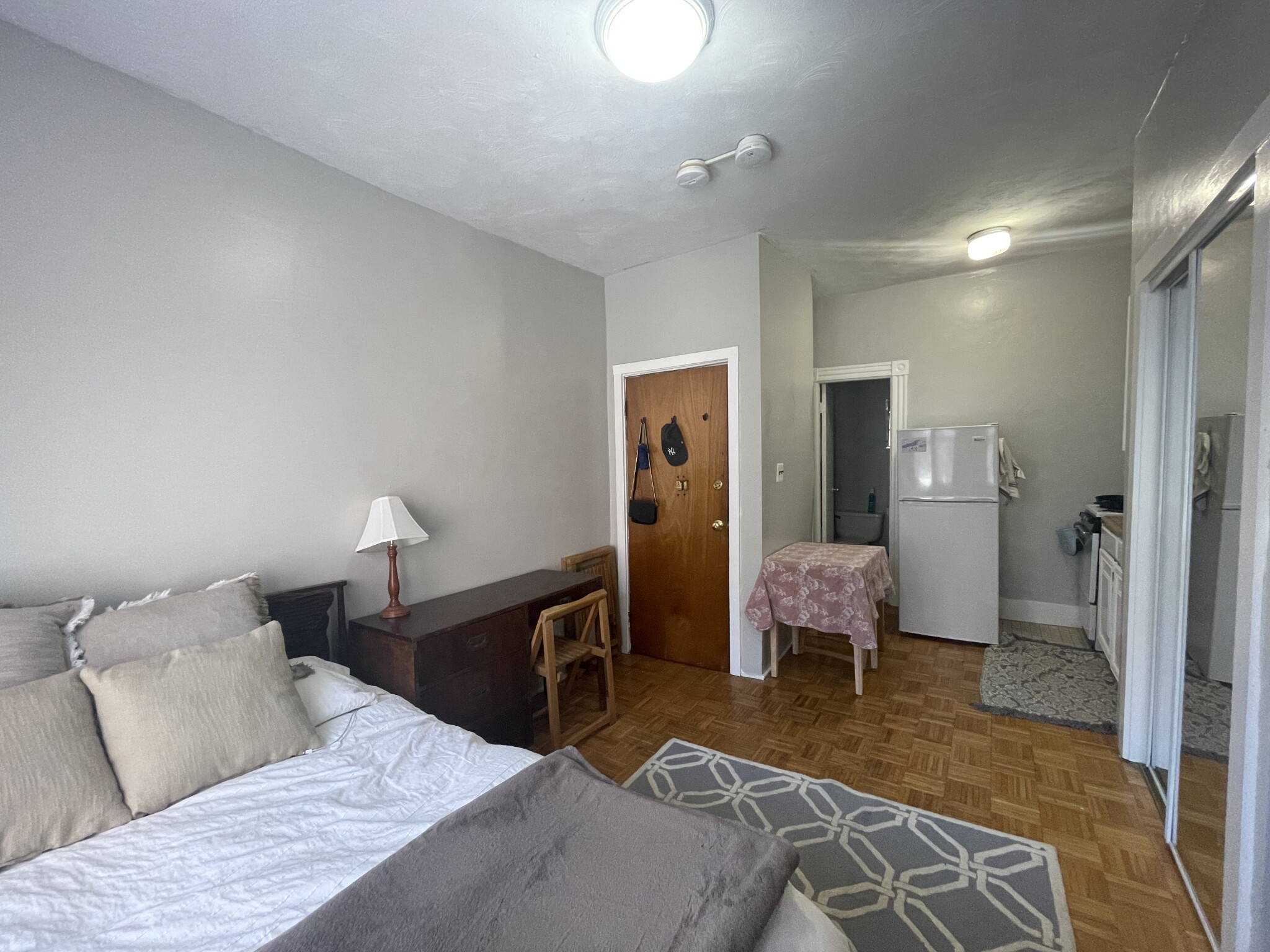 Studio bed, 1 bath apartment for rent at 40 Anderson St Unit 9, Beacon Hill — photo 2 of 5