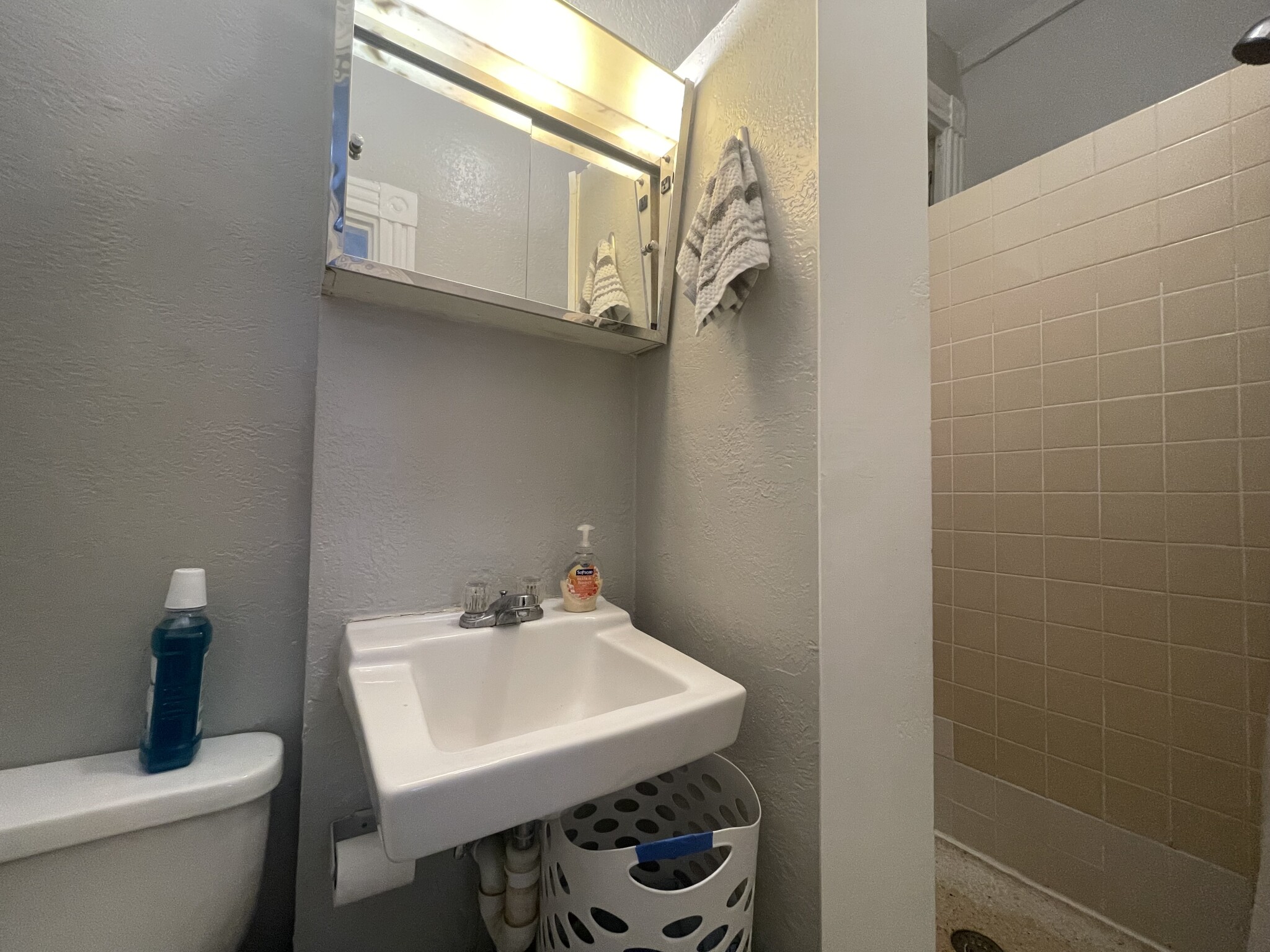 Studio bed, 1 bath apartment for rent at 40 Anderson St Unit 9, Beacon Hill — photo 4 of 5