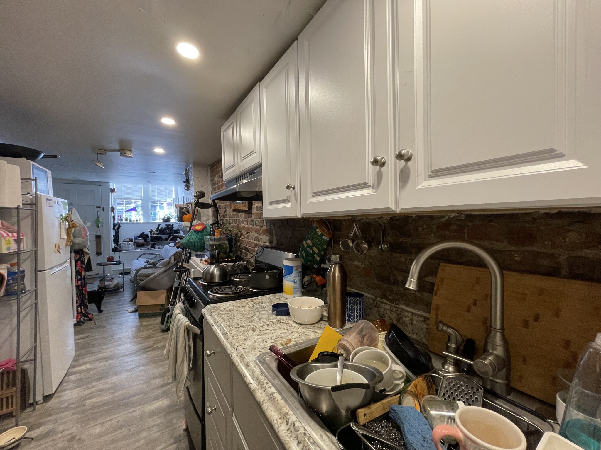 2 bed, 1 bath apartment for rent at 40 Anderson St Unit A, Beacon Hill — photo 5 of 9