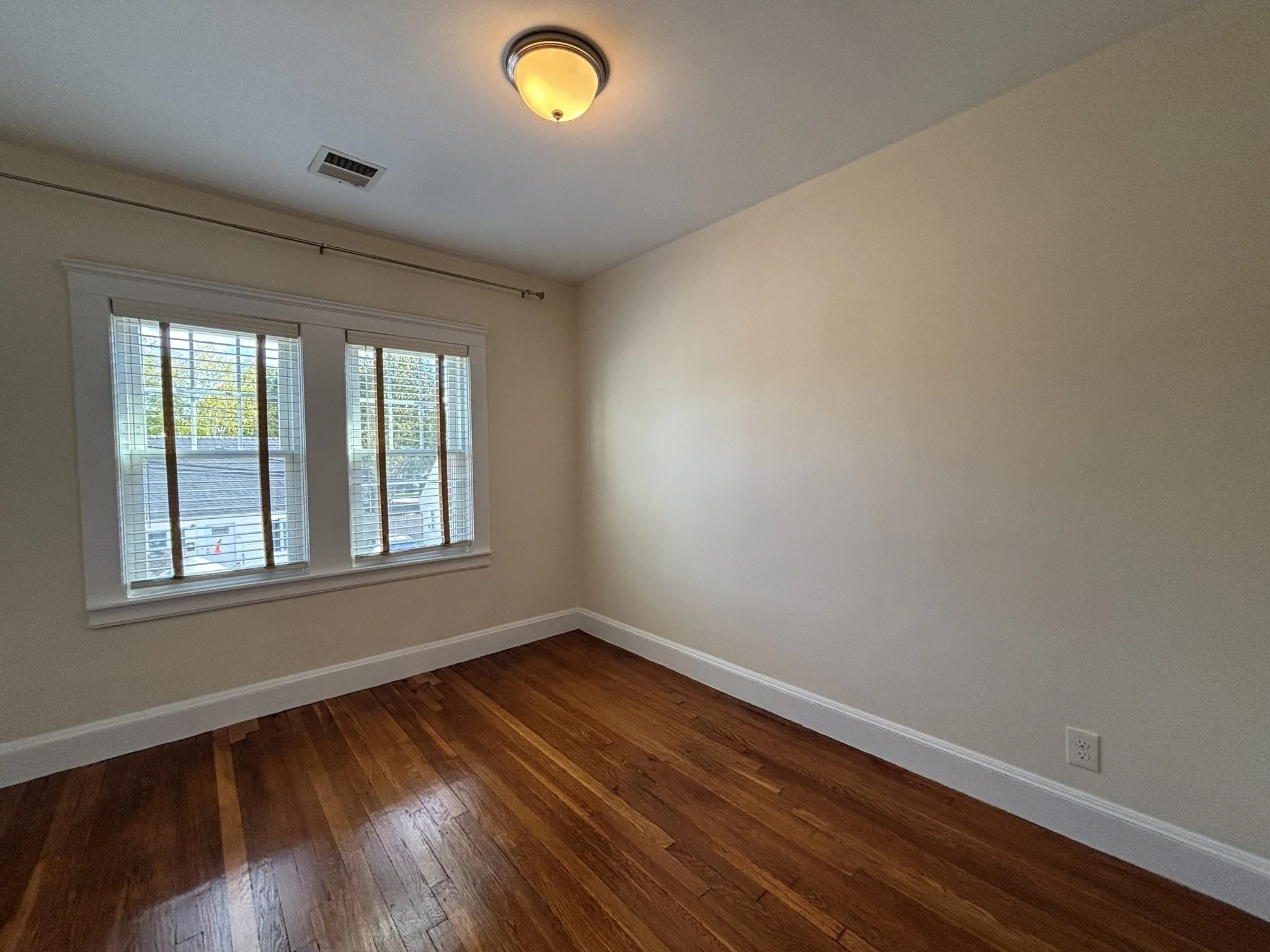3 bed, 1 bath apartment for rent at 40 Ansonia Rd Unit 40, West Roxbury — photo 20 of 33