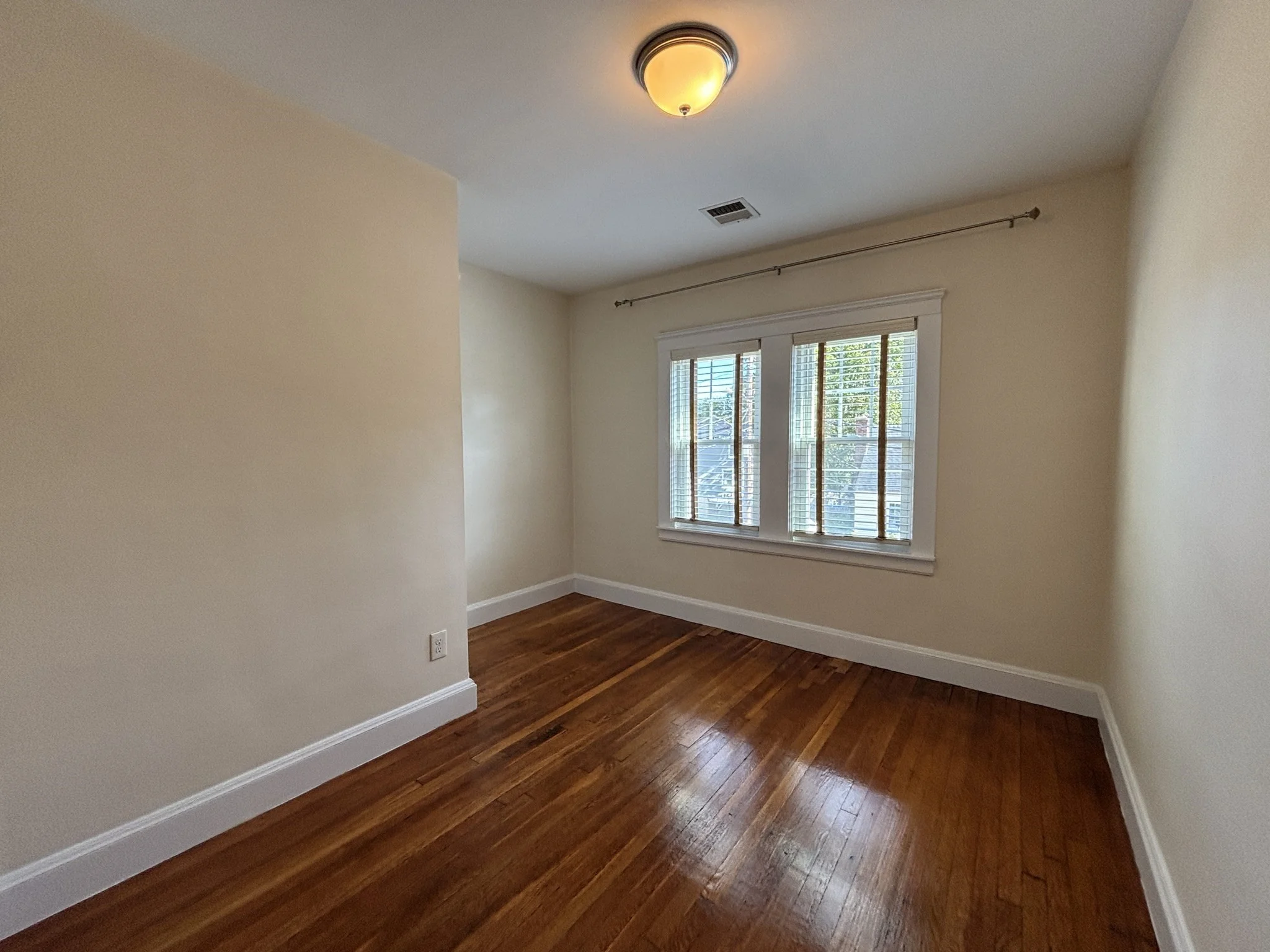 3 bed, 1 bath apartment for rent at 40 Ansonia Rd Unit 40, West Roxbury — photo 21 of 33