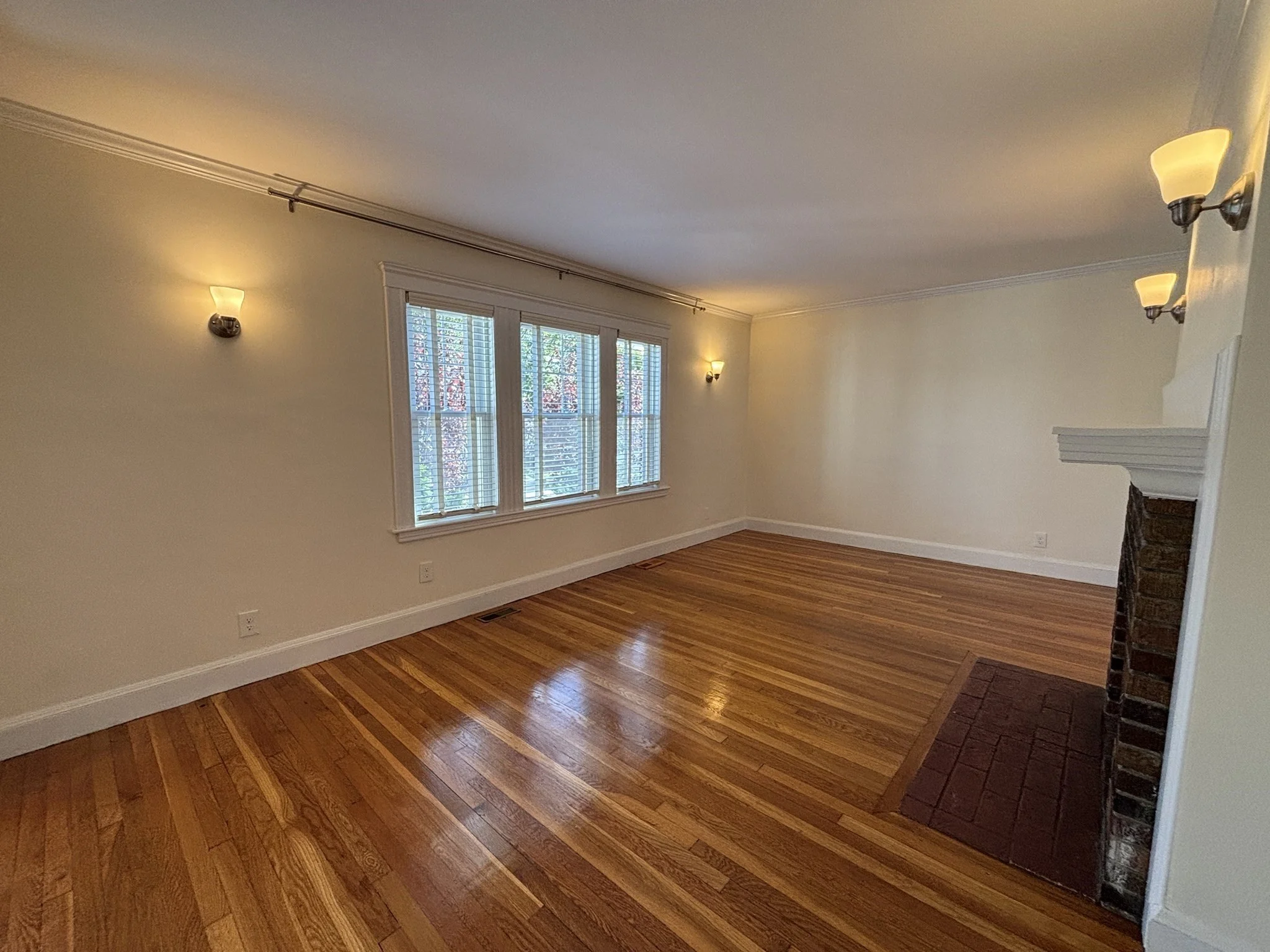 3 bed, 1 bath apartment for rent at 40 Ansonia Rd Unit 40, West Roxbury — photo 25 of 33