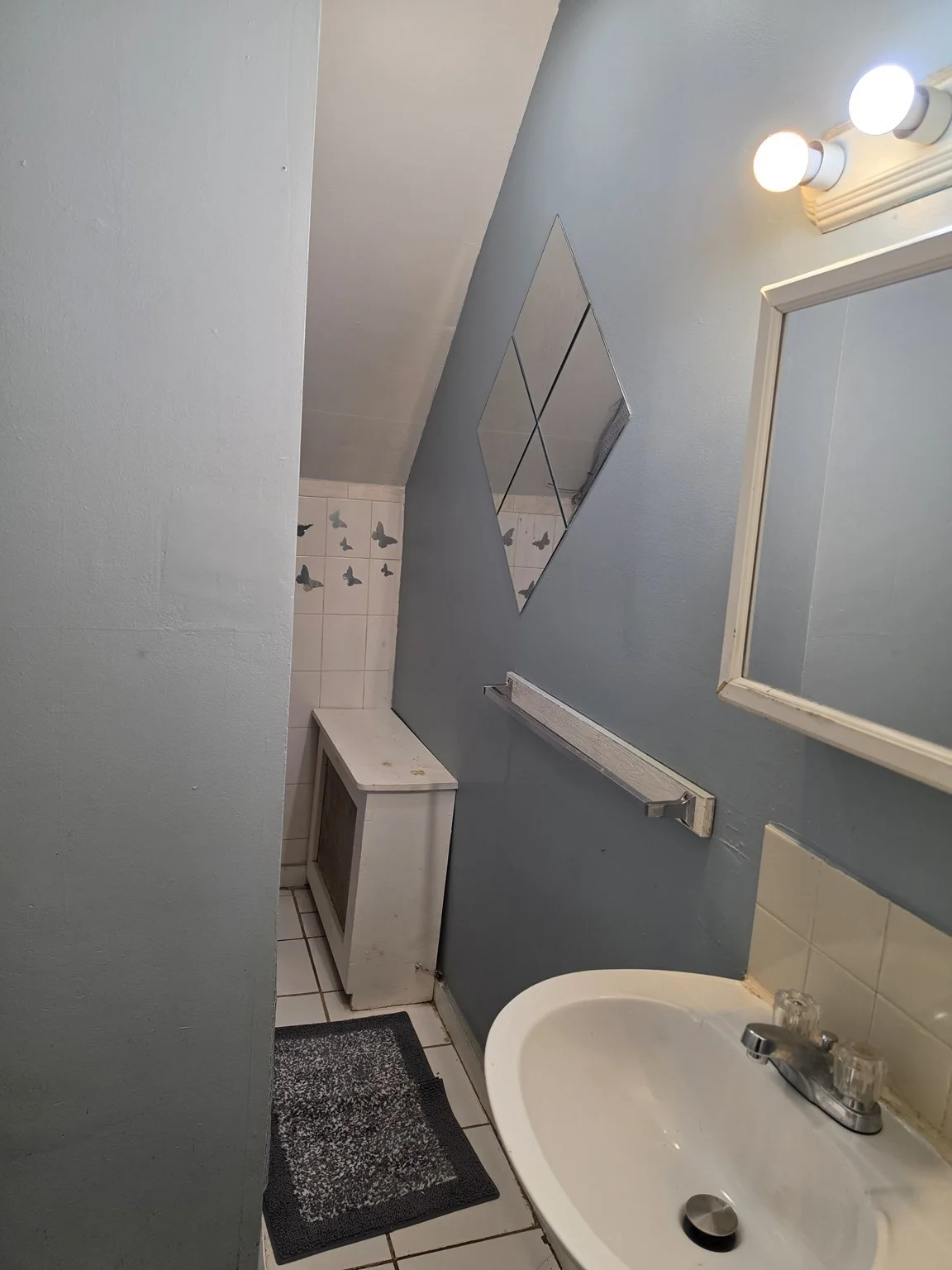 3 bed, 1 bath apartment for rent at 40 Arlington Unit 3, Lynn — photo 7 of 7