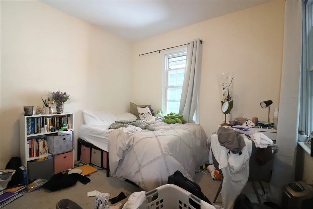 5 bed, 2 bath apartment for rent at 40 Atherton Rd Unit 2, Coolidge Corner — photo 8 of 25
