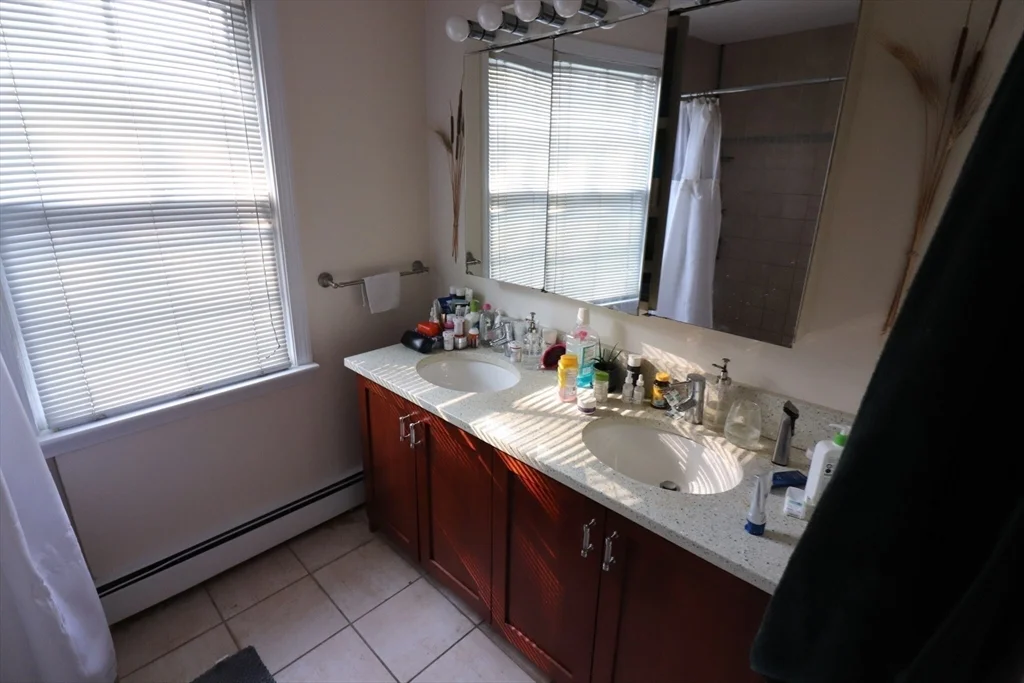 5 bed, 2 bath apartment for rent at 40 Atherton Rd Unit 2, Coolidge Corner — photo 17 of 25