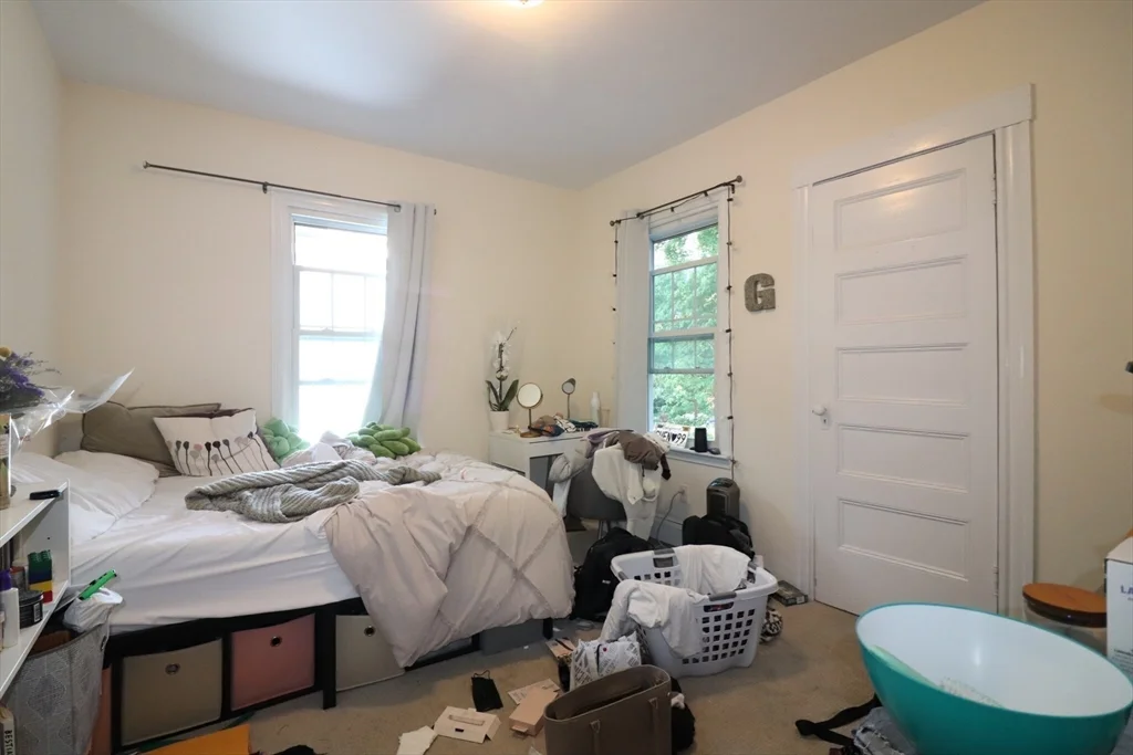 5 bed, 2 bath apartment for rent at 40 Atherton Rd Unit 2, Coolidge Corner — photo 9 of 25