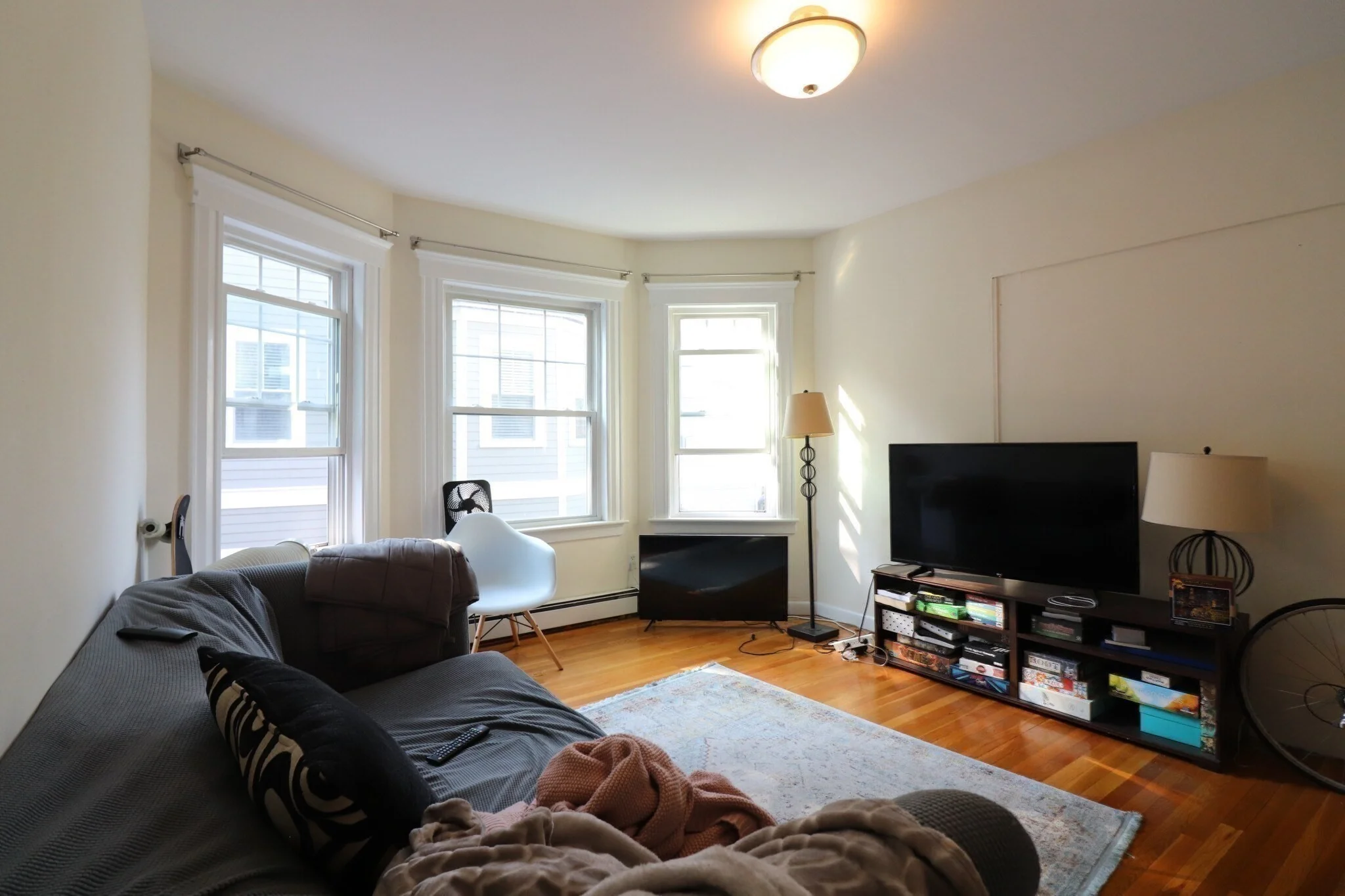 5 bed, 2 bath apartment for rent at 40 Atherton Rd Unit 2, Coolidge Corner — photo 11 of 25