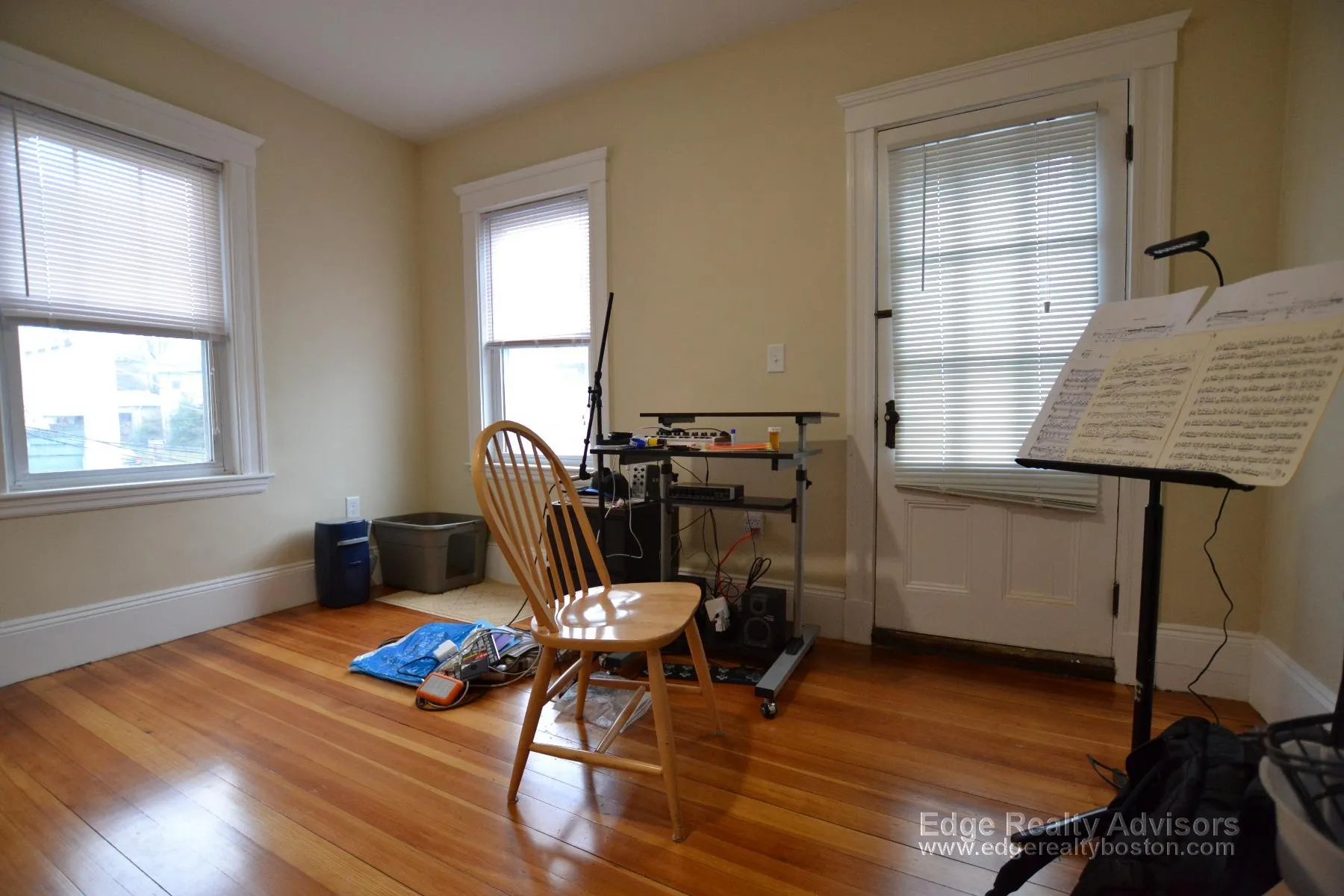 4 bed, 2 bath apartment for rent at 40 Atkins St Unit 1, Brighton — photo 9 of 12