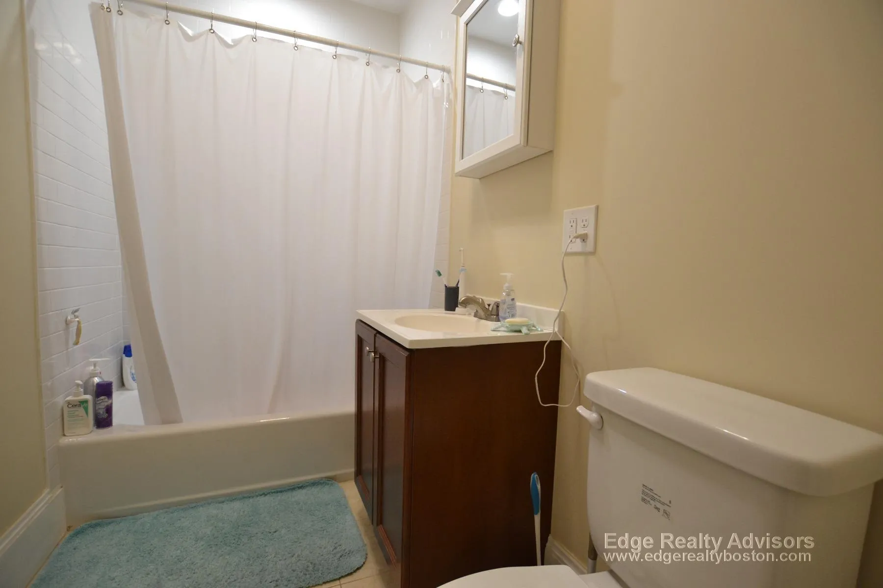 4 bed, 2 bath apartment for rent at 40 Atkins St Unit 1, Brighton — photo 7 of 12
