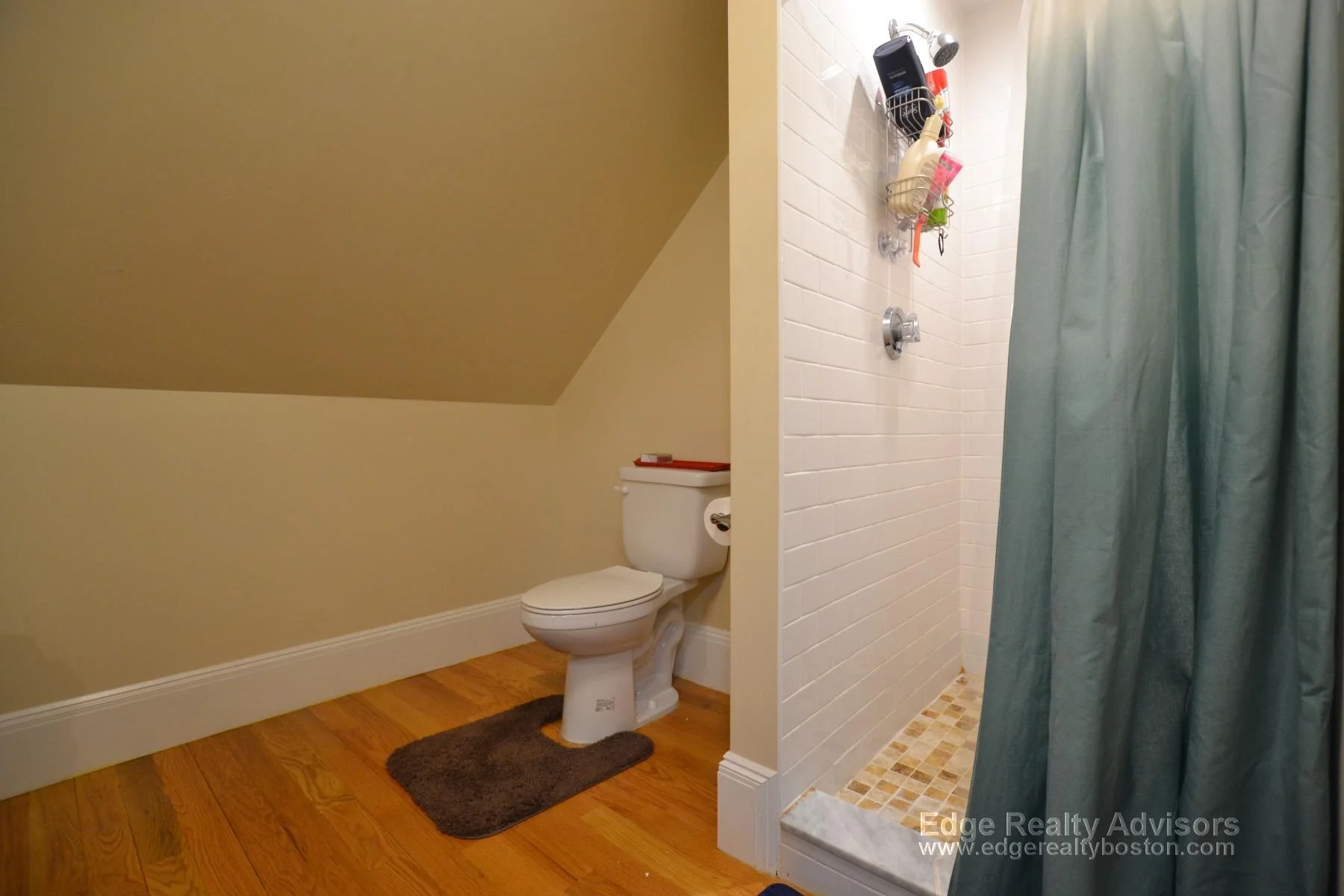 4 bed, 2 bath apartment for rent at 40 Atkins St Unit 2, Oak Square — photo 11 of 12