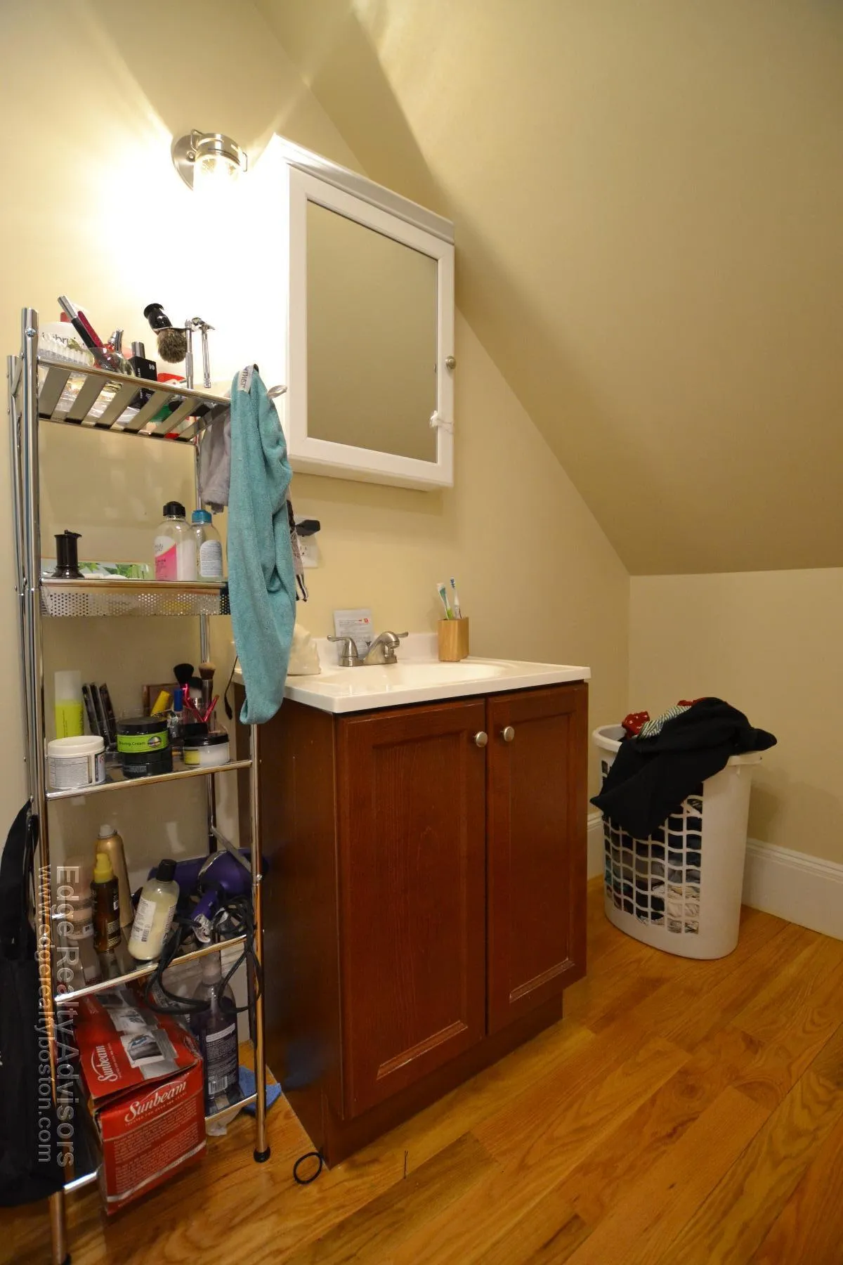 4 bed, 2 bath apartment for rent at 40 Atkins St Unit 2, Oak Square — photo 12 of 12