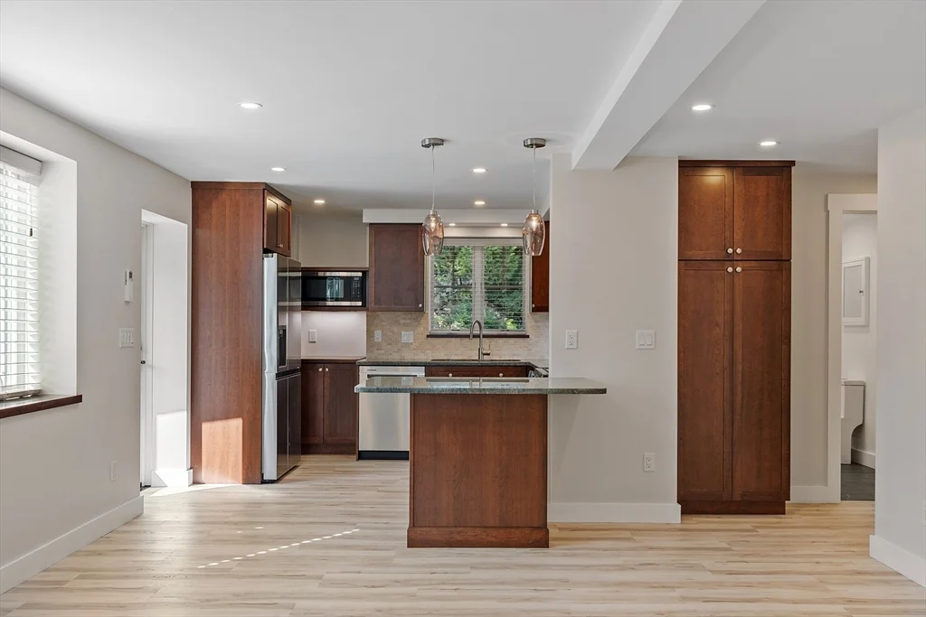 2 bed, 2 bath apartment for rent at 40 Atlantic Ave Unit B, Rockport — photo 12 of 40
