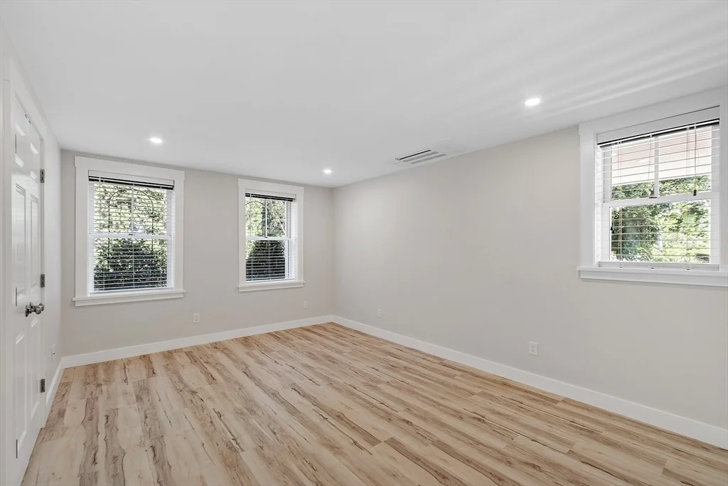 2 bed, 2 bath apartment for rent at 40 Atlantic Ave Unit B, Rockport — photo 26 of 40