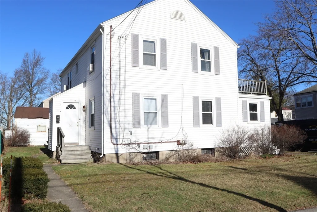 2 bed, 1 bath apartment for rent at 40 Baker Ave Unit 1, Quincy — photo 1 of 18