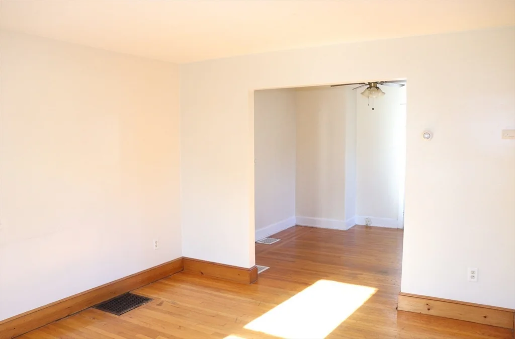 2 bed, 1 bath apartment for rent at 40 Baker Ave Unit 1, Quincy — photo 8 of 18